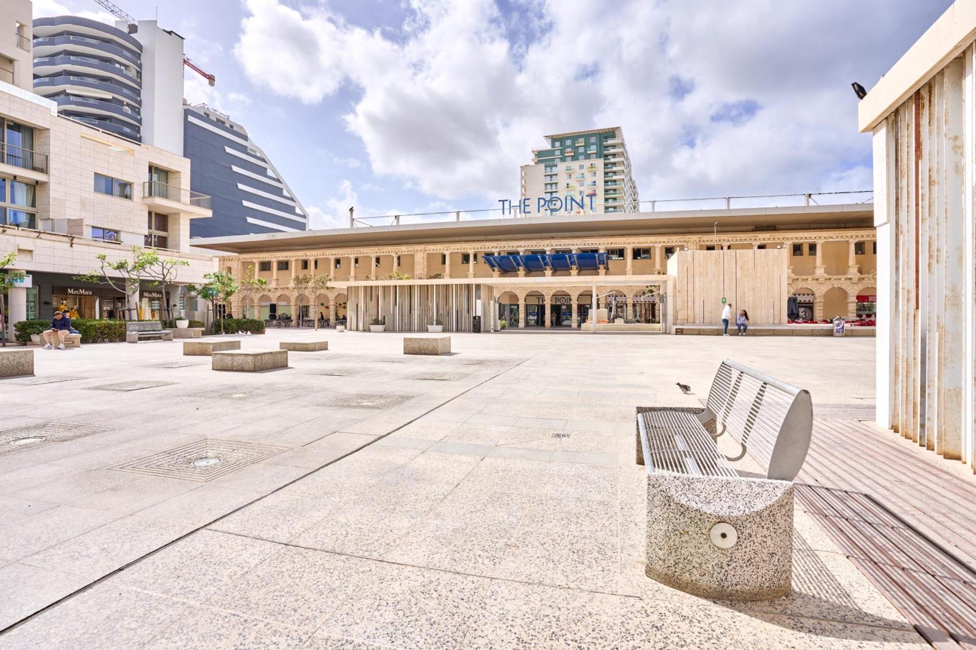 Stylish Apartment In Tigne Point Sliema Exterior photo