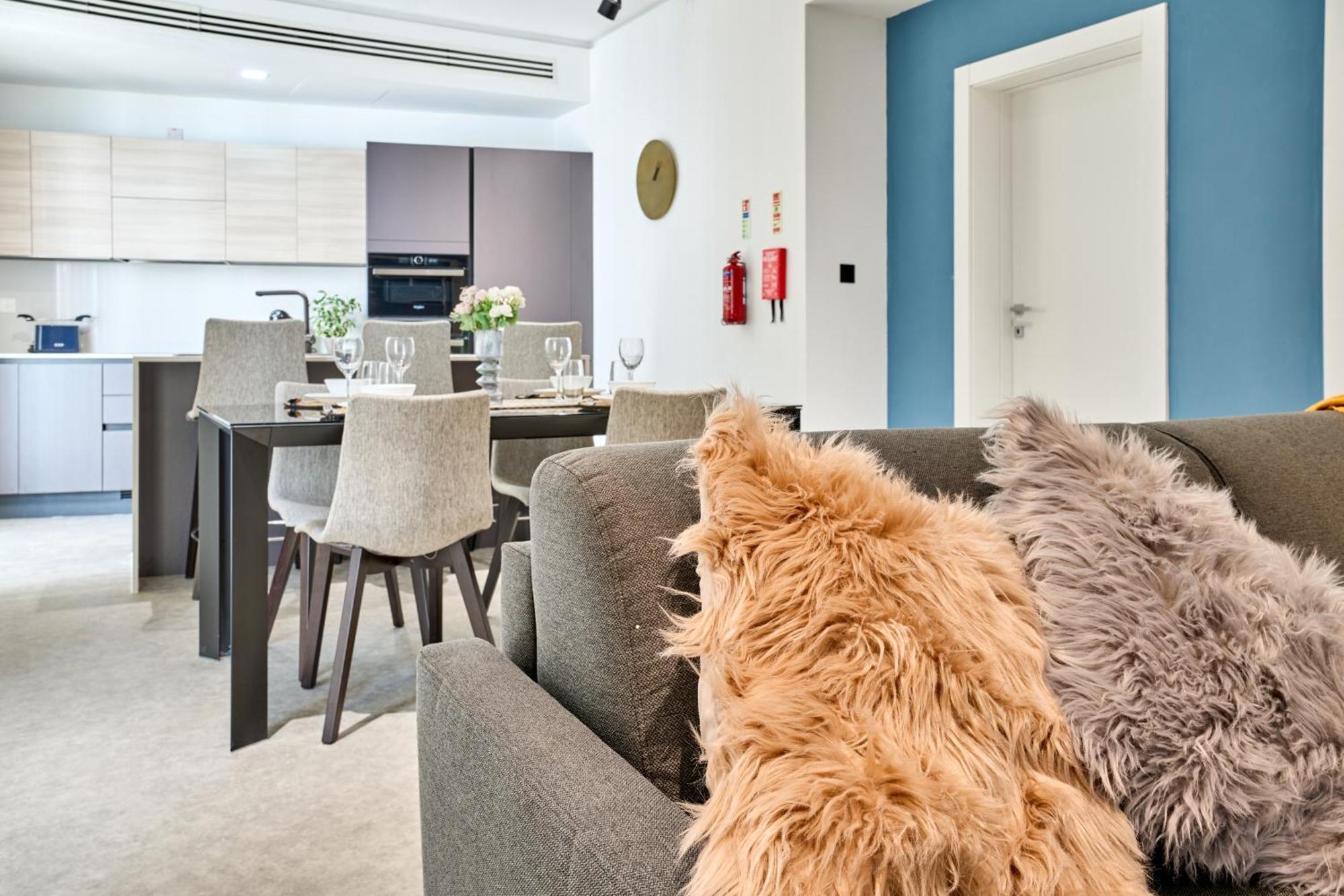 Stylish Apartment In Tigne Point Sliema Exterior photo